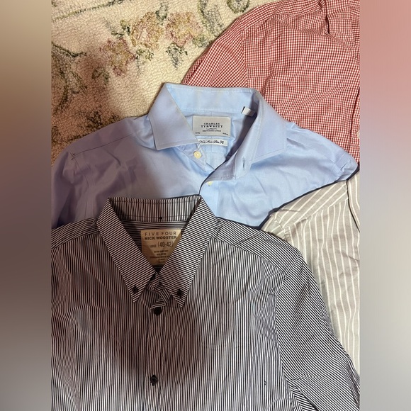 Bundle of 4 men’s button downs - Picture 3 of 3